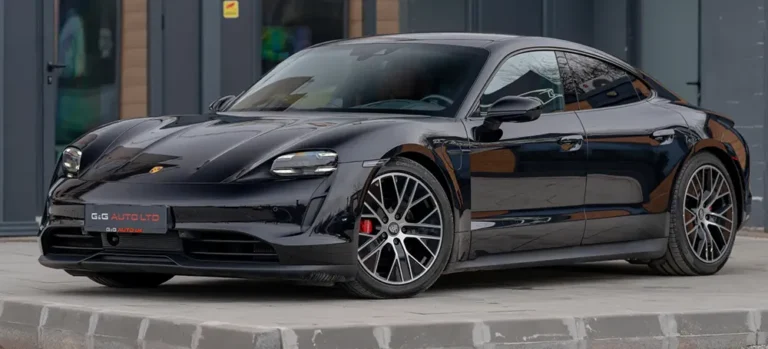 Porsche Taycan 4S